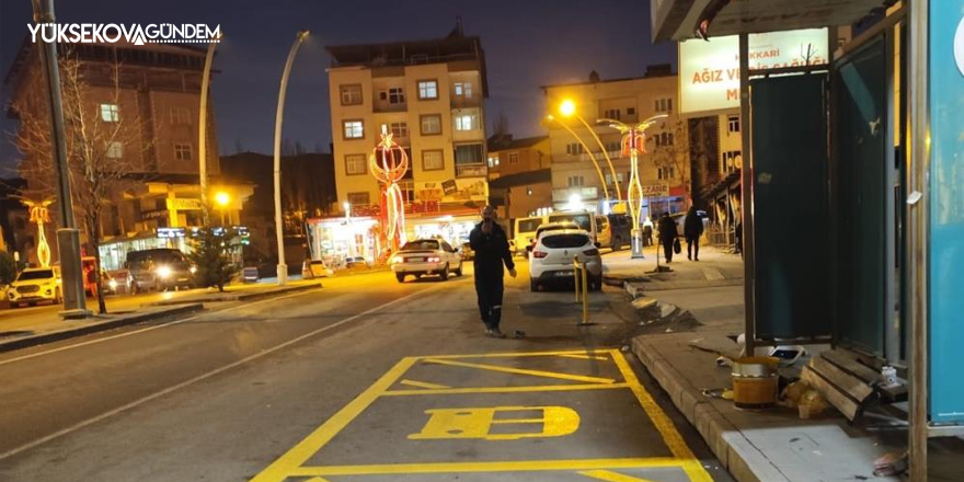 Hakkari Belediyesi’nden toplu taşıma duraklarına düzenleme