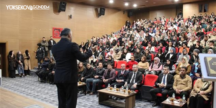 Hakkari’de Regaip Kandili idrak edildi