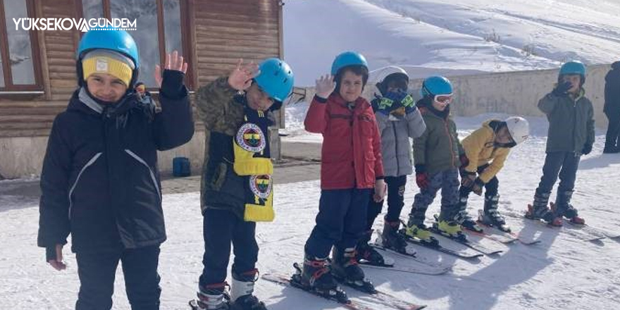 Hakkari'de geleceğin kayakçıları yetiştiriliyor