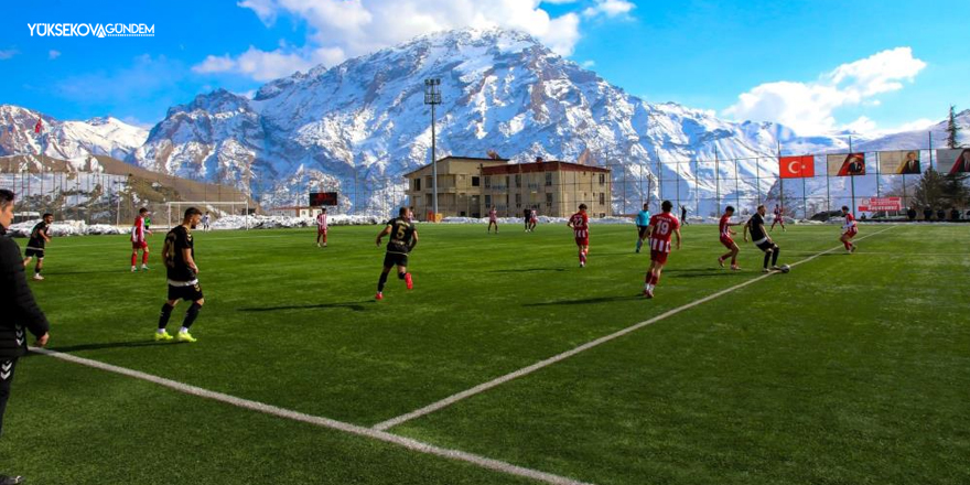 Hakkari Zapspor, Batman Kayraspor'u 3-1 yendi