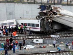 İspanya'da tren kazası 35 ölü