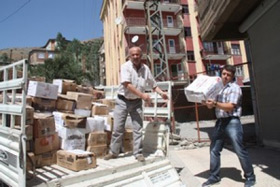 Hakkari'den Rojava'ya yardım