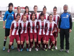 Bayan futbol maçına davet