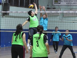 Öğretmenler arası voleybol turnuvası